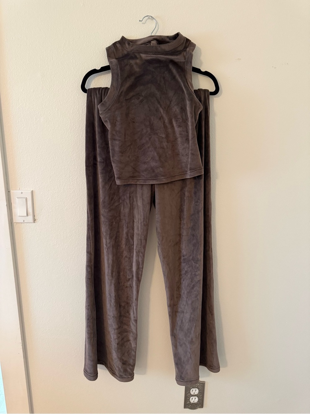 SKIMS Wide Leg Velour Set in Taupe